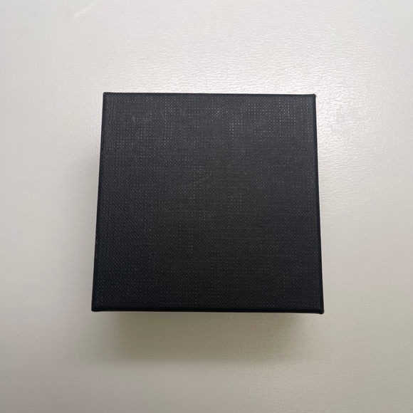 NEW Miu Miu Crystal & Faux Pearl Drop embellished Earrings silver white clear - Picture 8 of 8